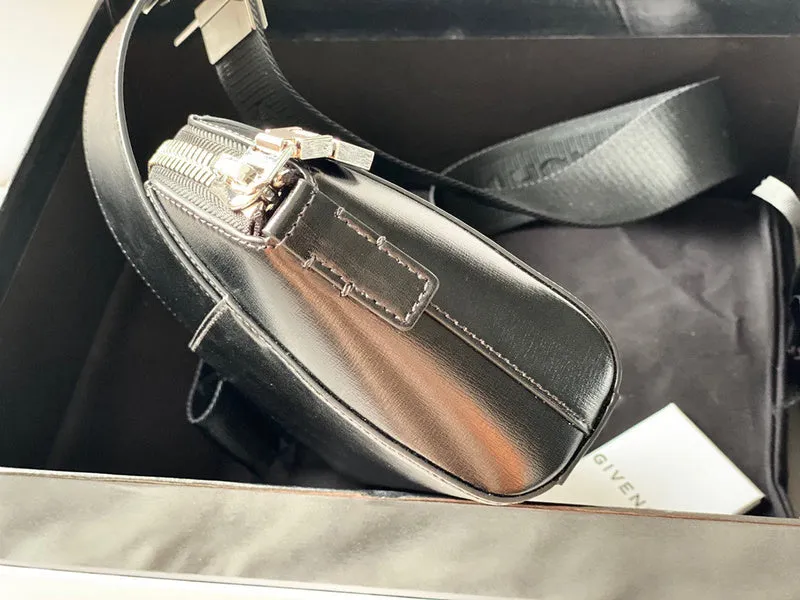 - Bags - 086 Givenchy Modern IoT-powered CC Bags 