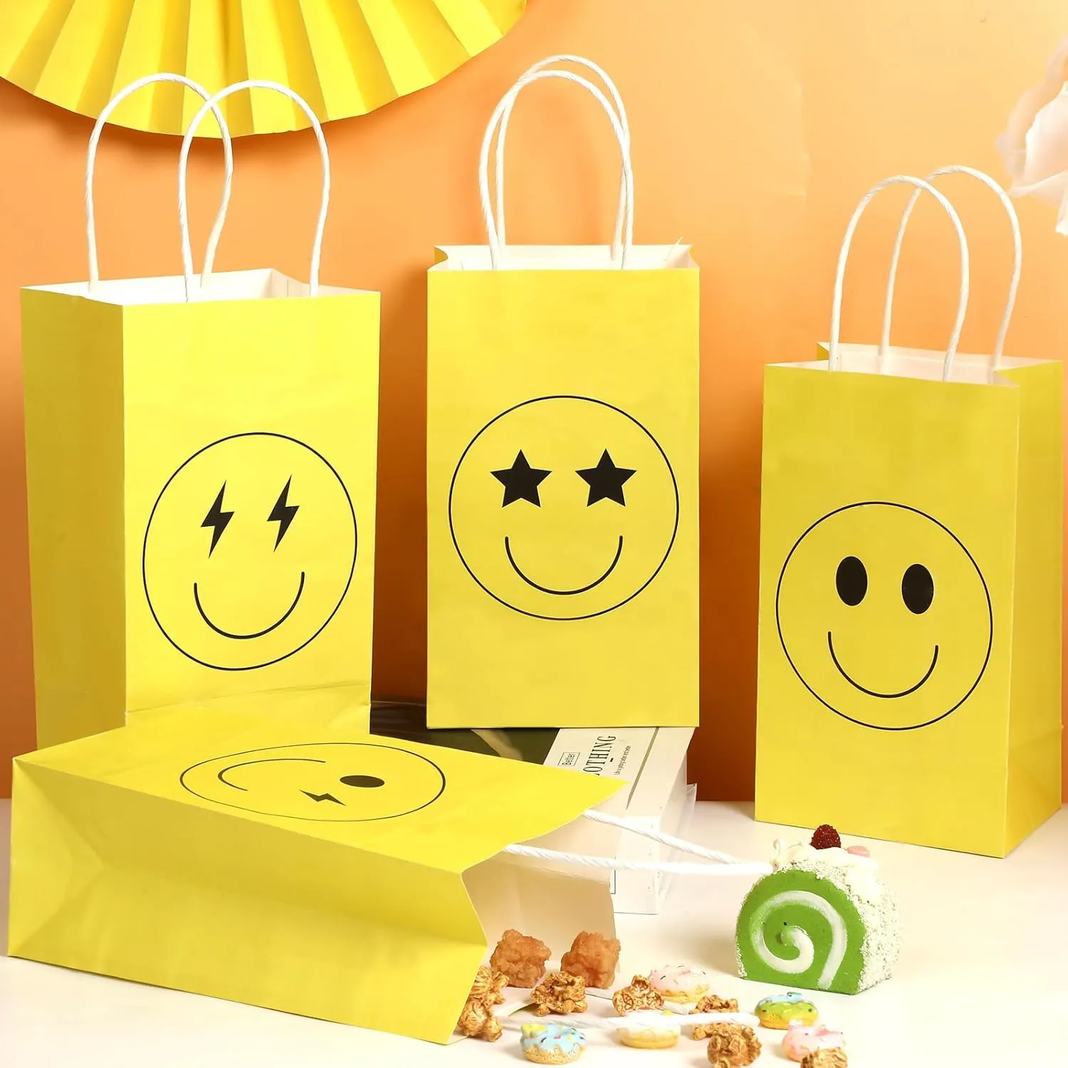 16PCS Smile Face Gift Paper Bags Smile Face Party Supplies Preppy Party Favors Bags Yellow Smile Face Party Goodie Bags Preppy Party Decor Party Decorations for Bachelorette Birthday Baby Shower Dinner Party