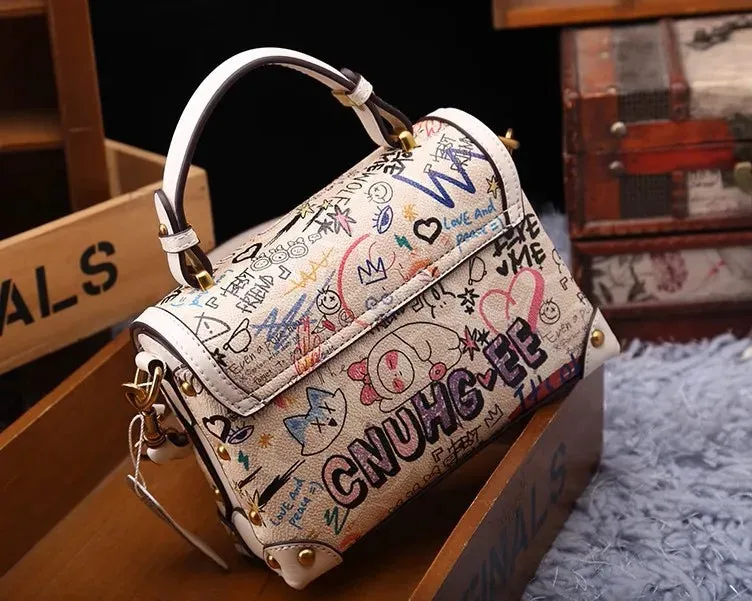 Arrival Women's Top-Handle Bag with Minimalist Graffiti Bear Design Classic and Versatile Shoulder Crossbody Bag Designer Bag