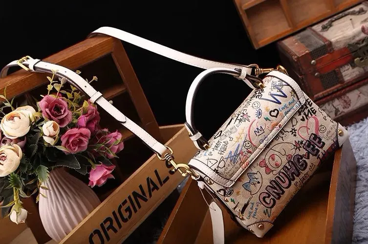 Arrival Women's Top-Handle Bag with Minimalist Graffiti Bear Design Classic and Versatile Shoulder Crossbody Bag Designer Bag