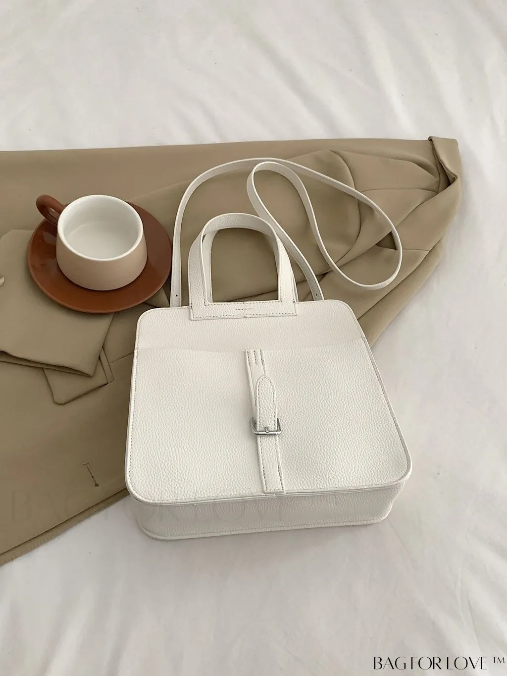 BagForLove - Stylish Handbag with Customizable Shoulder Strap - Contemporary Fashion Accessory