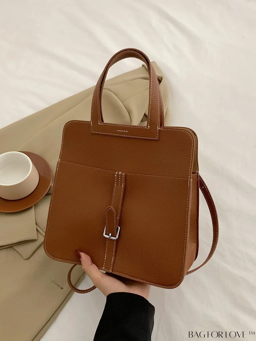 BagForLove - Stylish Handbag with Customizable Shoulder Strap - Contemporary Fashion Accessory