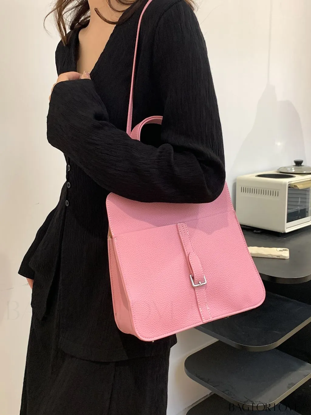 BagForLove - Stylish Handbag with Customizable Shoulder Strap - Contemporary Fashion Accessory