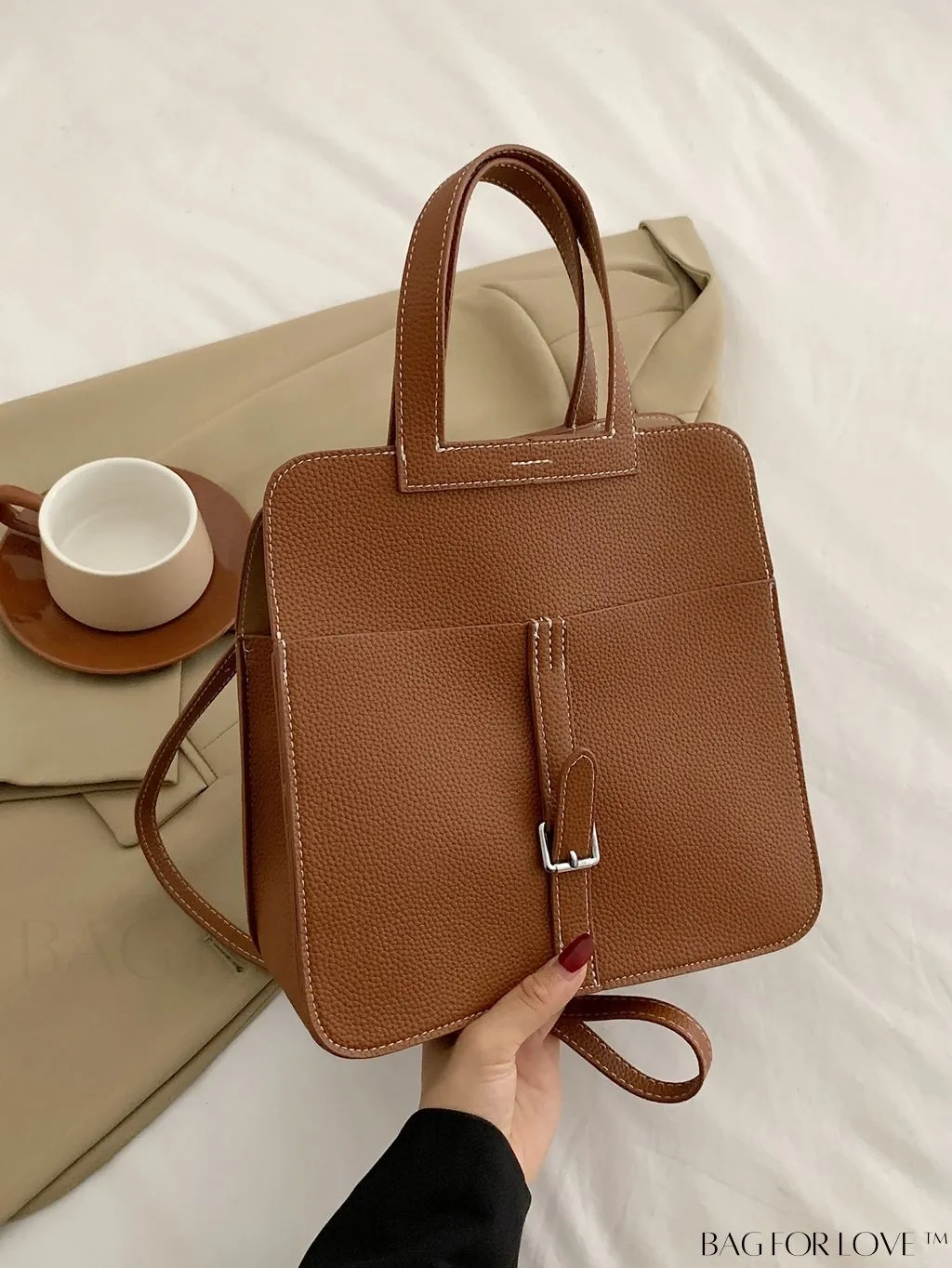 BagForLove - Stylish Handbag with Customizable Shoulder Strap - Contemporary Fashion Accessory