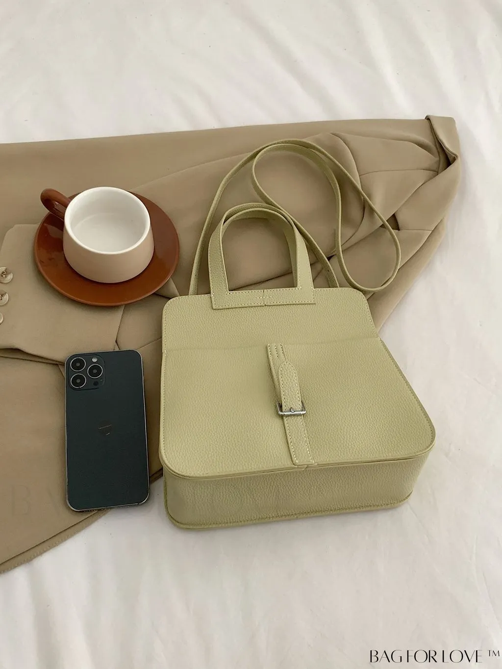 BagForLove - Stylish Handbag with Customizable Shoulder Strap - Contemporary Fashion Accessory