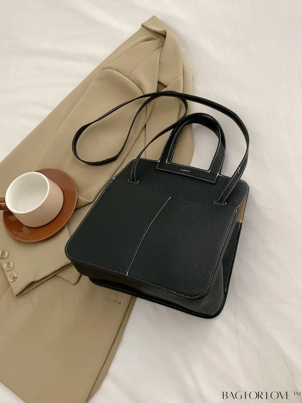 BagForLove - Stylish Handbag with Customizable Shoulder Strap - Contemporary Fashion Accessory