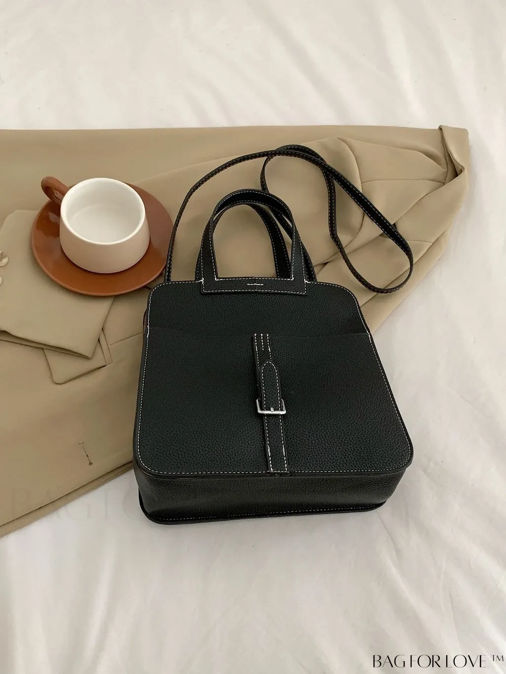 BagForLove - Stylish Handbag with Customizable Shoulder Strap - Contemporary Fashion Accessory