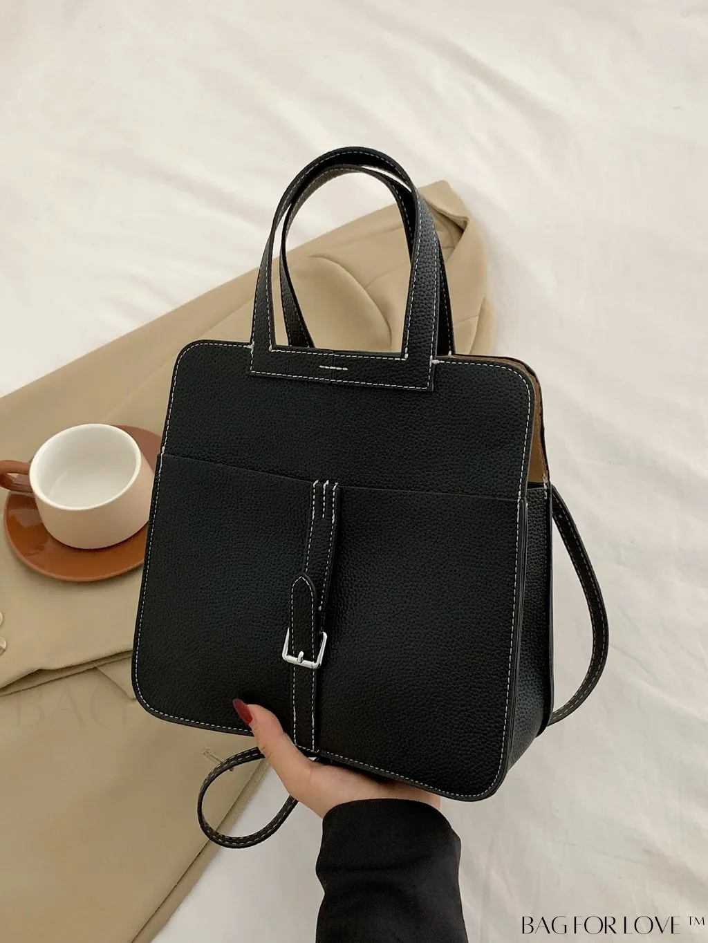 BagForLove - Stylish Handbag with Customizable Shoulder Strap - Contemporary Fashion Accessory