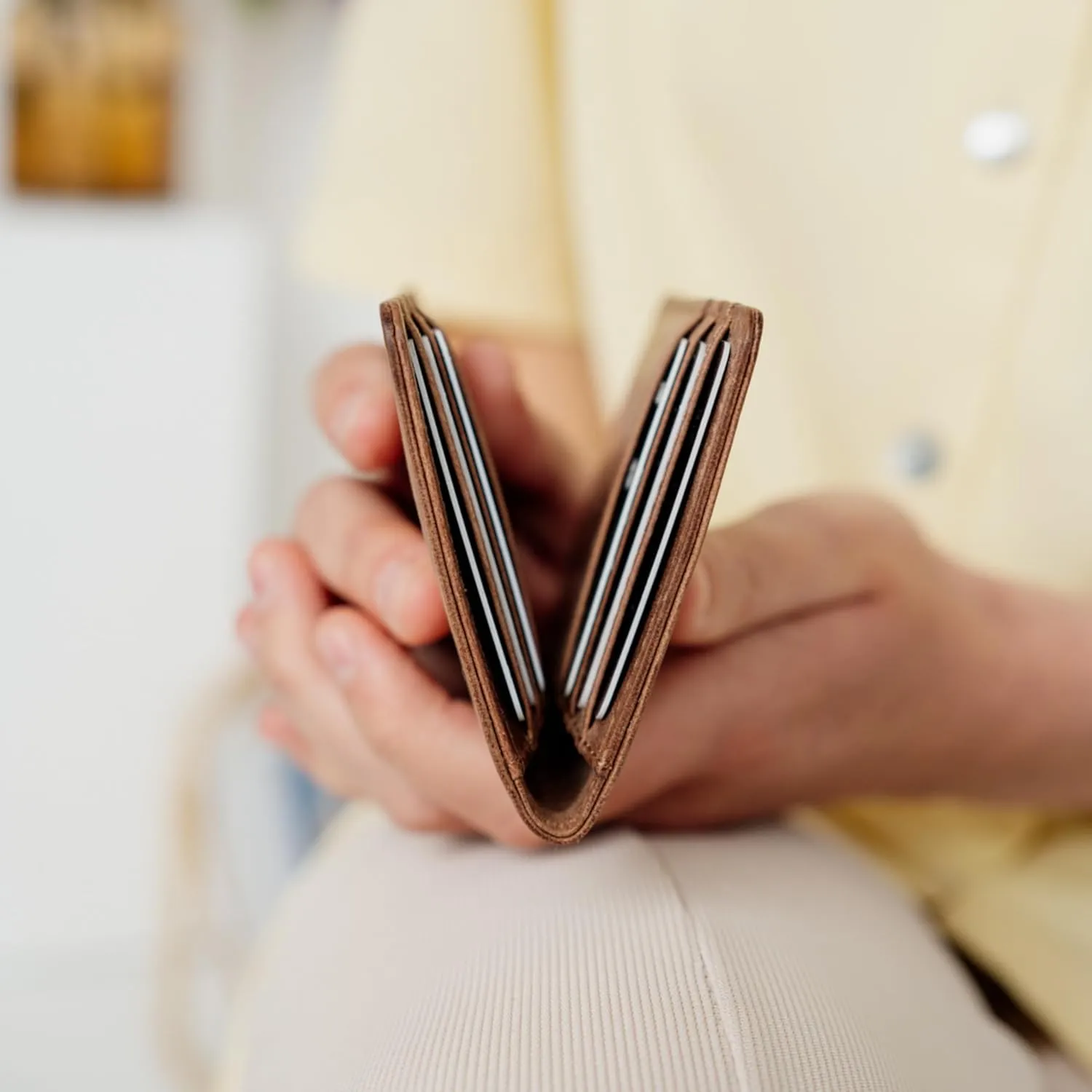 BERLINER BAGS Vintage Genuine Leather Slim Wallet Porto, Card Holder, Bifold Small Wallet, RFID Protected Wallet for Men and Women - Brown