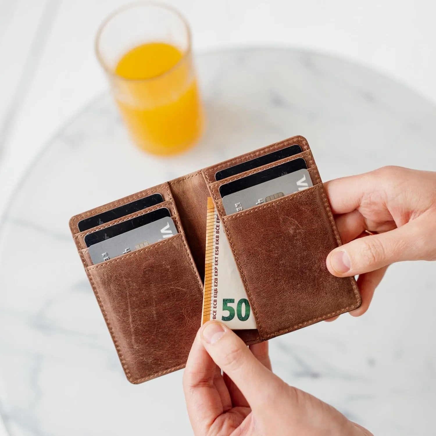 BERLINER BAGS Vintage Genuine Leather Slim Wallet Porto, Card Holder, Bifold Small Wallet, RFID Protected Wallet for Men and Women - Brown