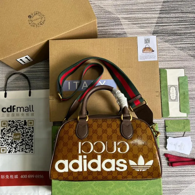 Charm - GG Bags - 1230