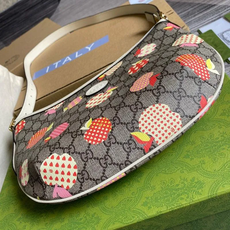 Charm - GG Bags - 1821
