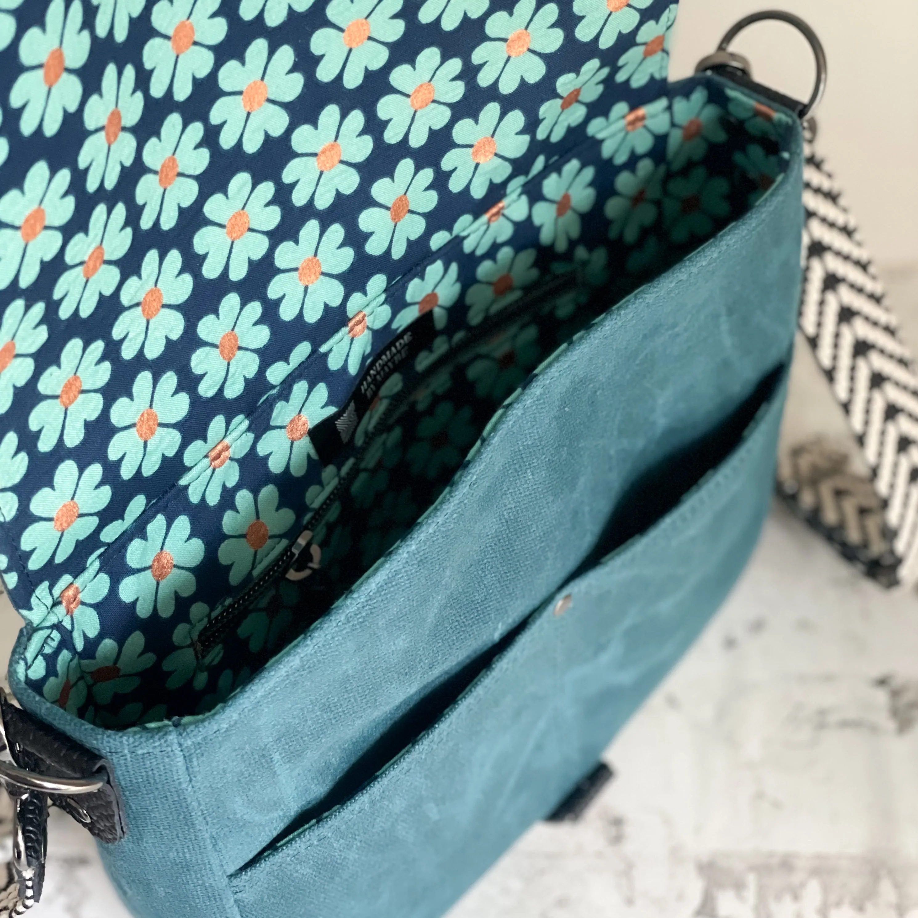 Classic Crossbody