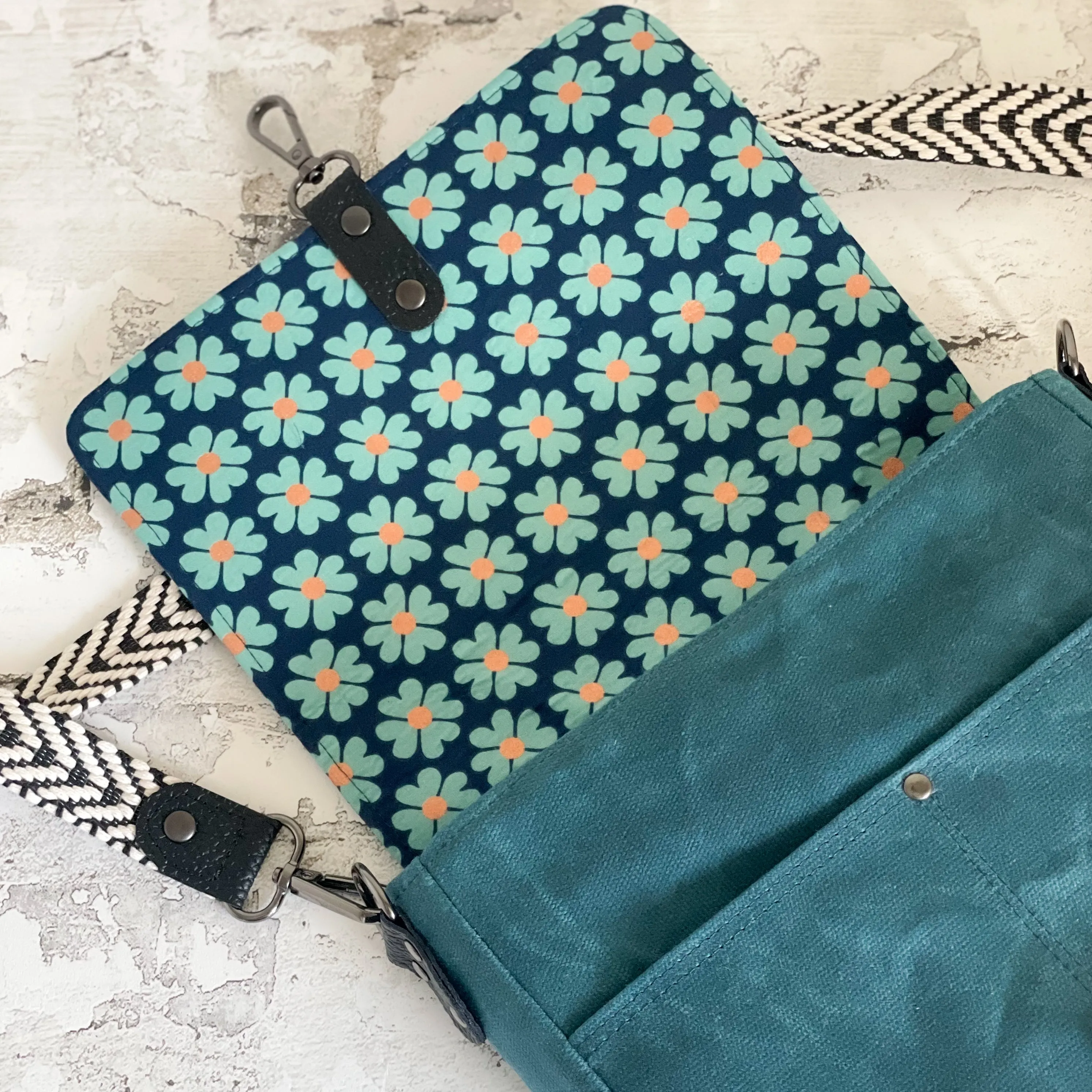 Classic Crossbody