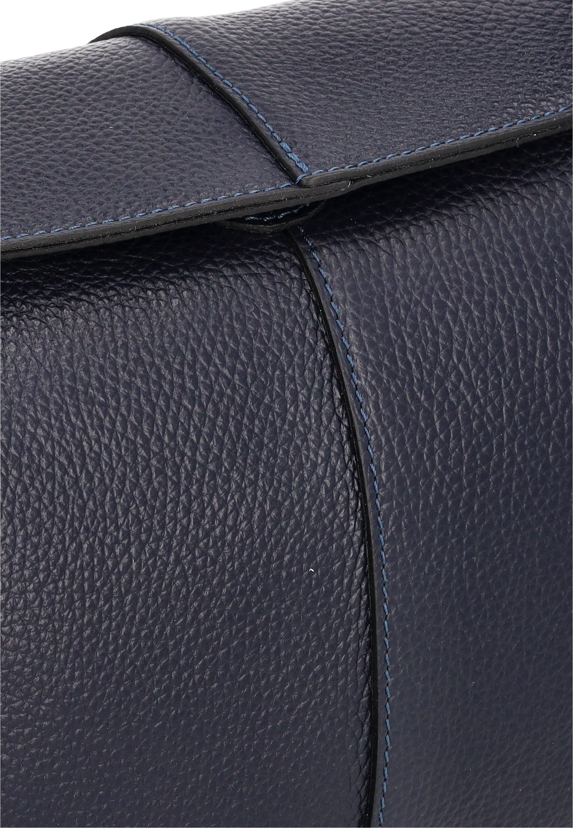 faina Women's Shoulder Bag 