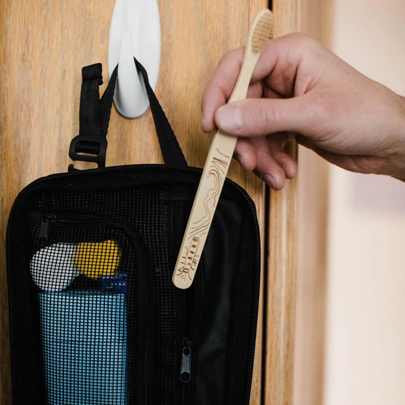 Gravel Travel Explorer Slim™ Toiletry Bag - Traveling Lighter - Black