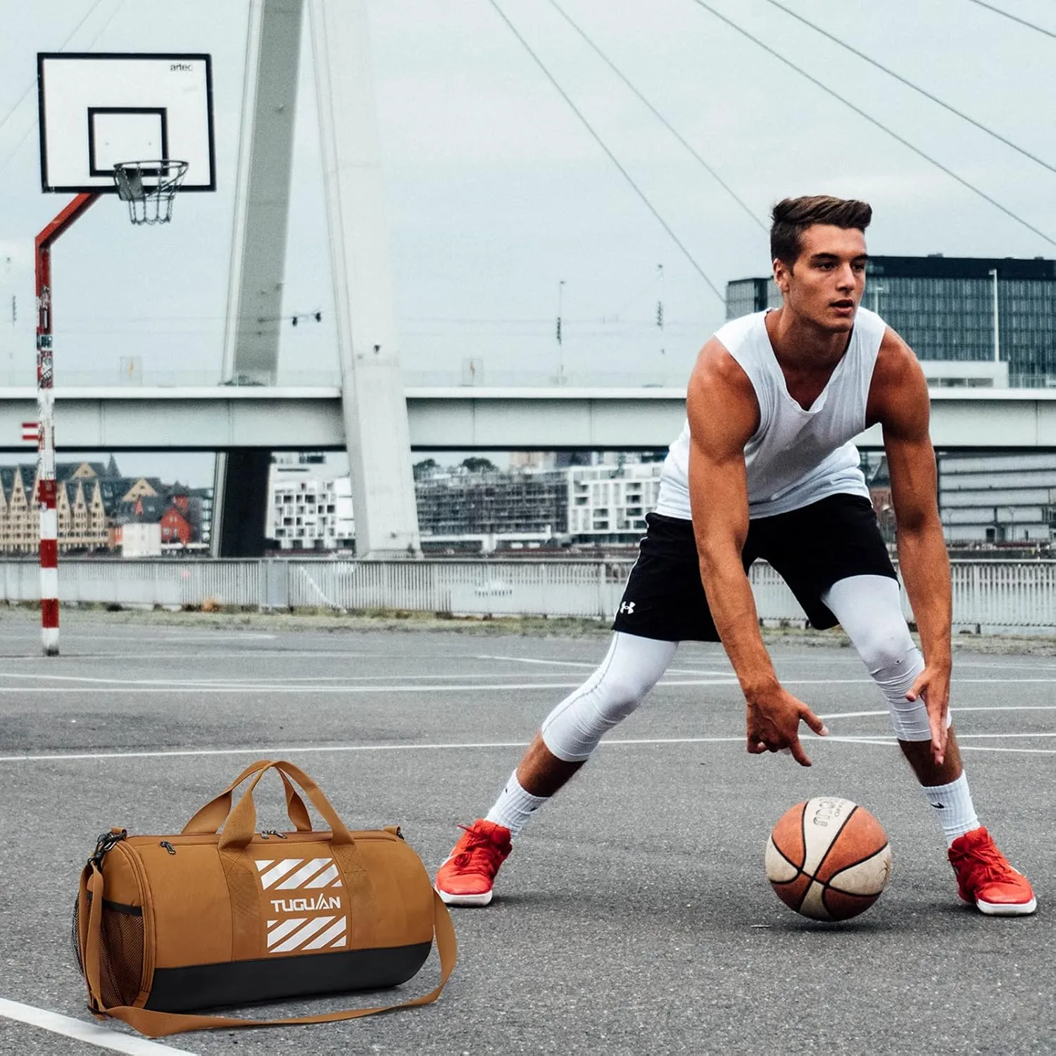 Gym Bag for Men Women with Wet Pocket & Shoe Compartment Travel Duffle Bag Man Sport Basketball Football Bag Weekend Overnight Duffel Bag Gym Tote bag 40L, Black