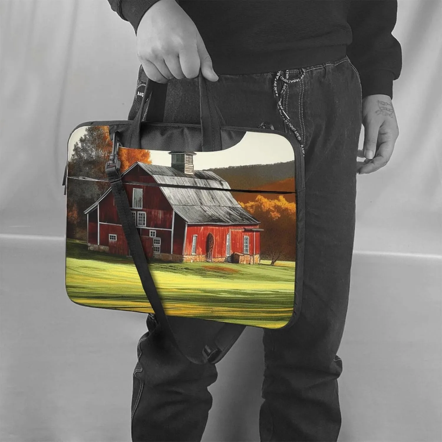 Laptop Sleeve Bag Shockproof Notebook Case Barn Computer Carrying Case with Shoulder Strap 15.6 inch