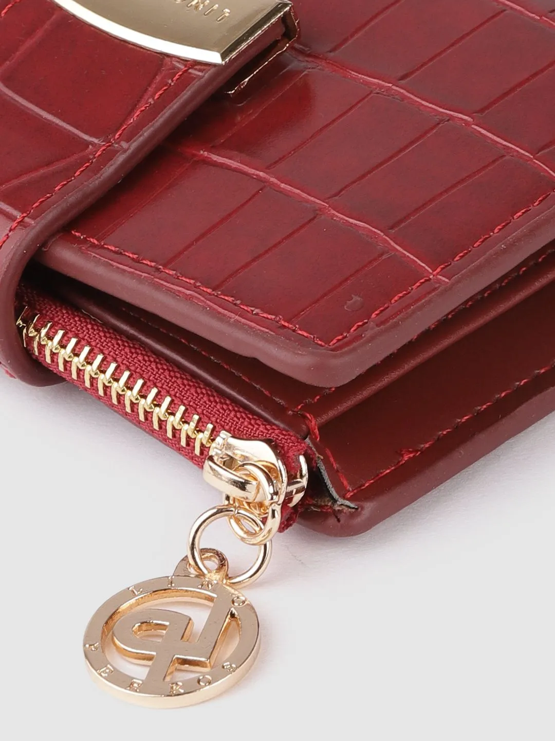 Lino Perros Women Red Animal Printed PU Zip Around Wallet