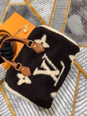 LOV2 Bags - Fashion Bags  1476