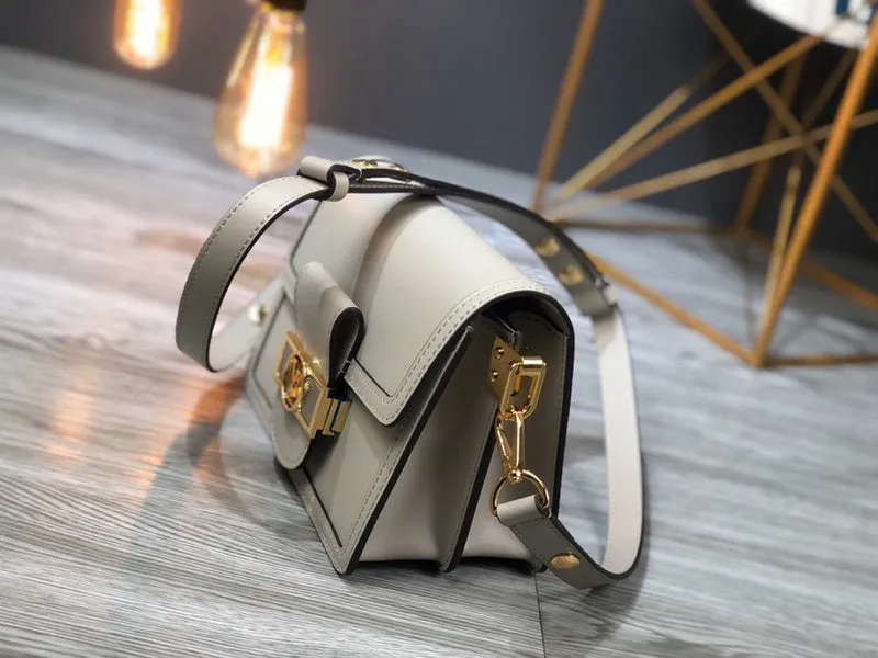 LOV2 Bags - Fashion Bags  1831