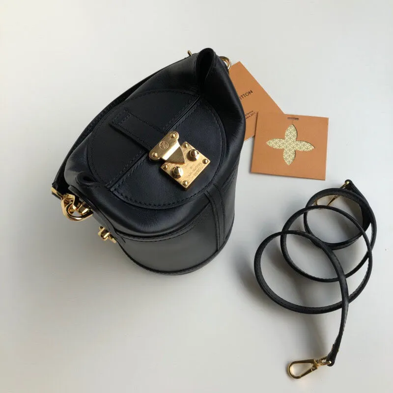 LOV2 Bags - Fashion Bags  2049