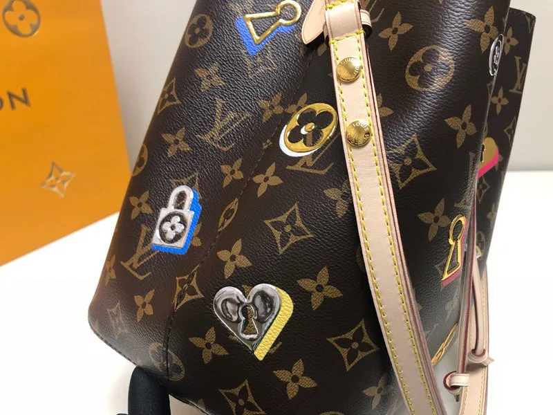 LOV2 Bags - Fashion Bags  2058