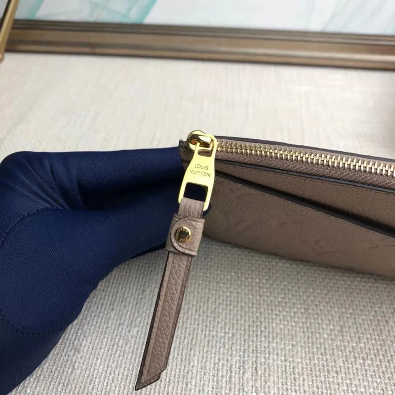 LOV2 Bags - Fashion Bags  2177