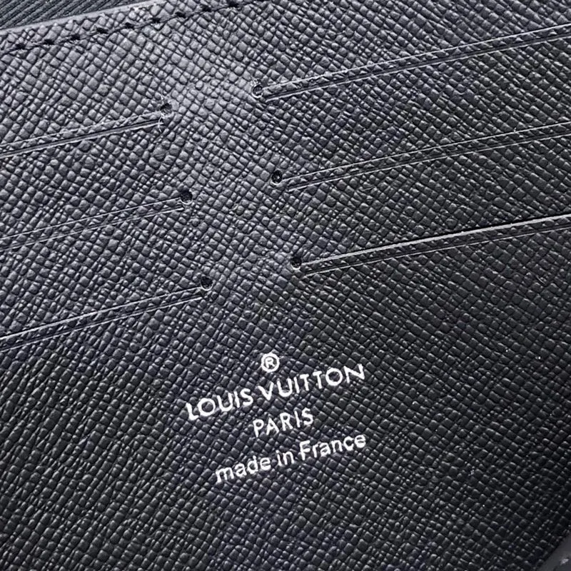 LOV2 Bags - Fashion Bags  2330