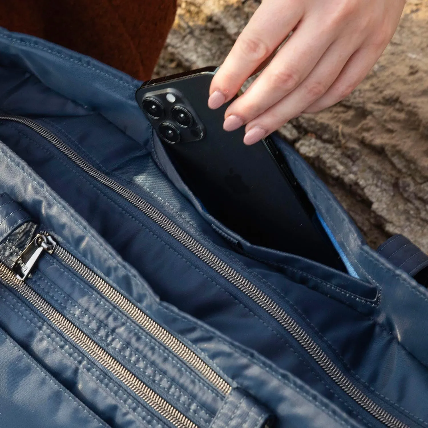 Lug Avion SE Carry-All Tote Bag