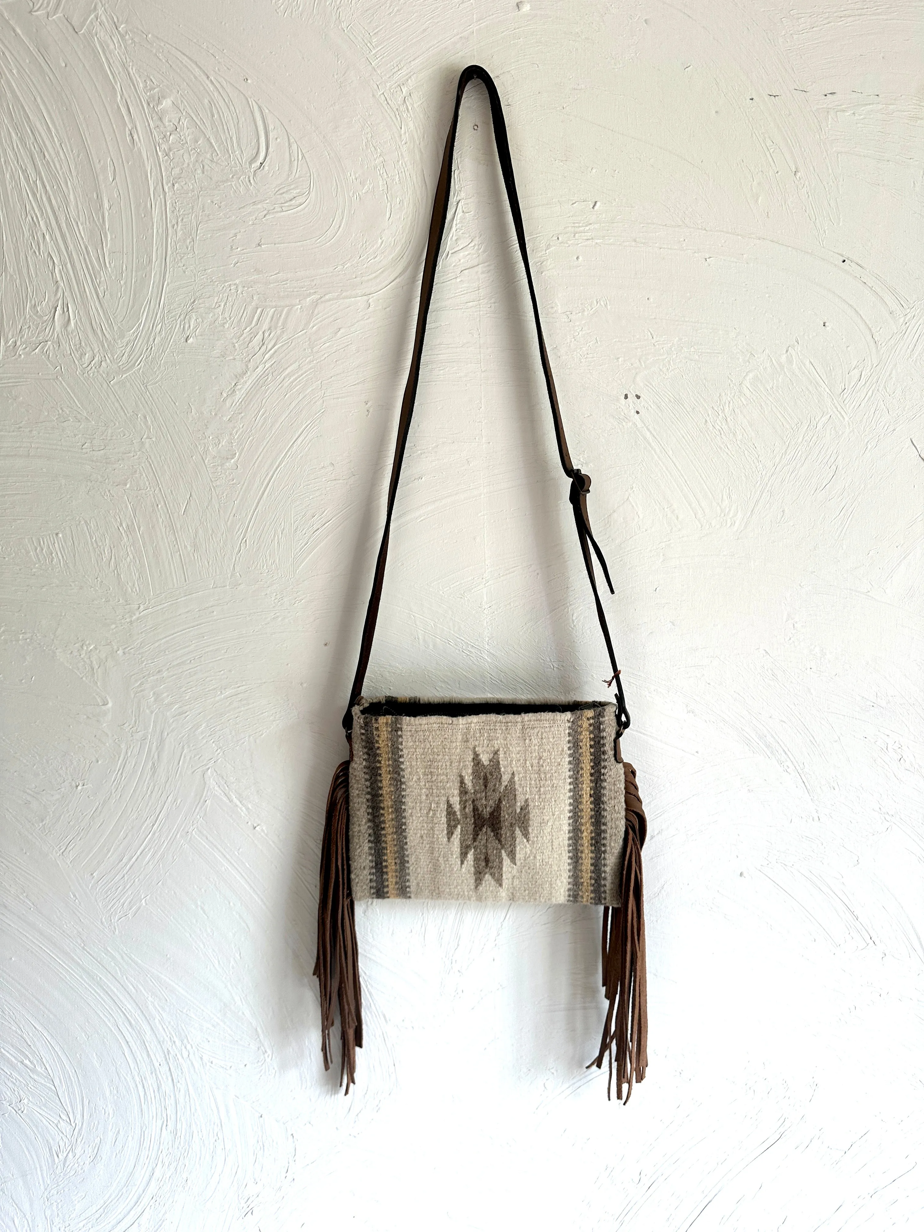 Manos Slim Fringe Neutral   more