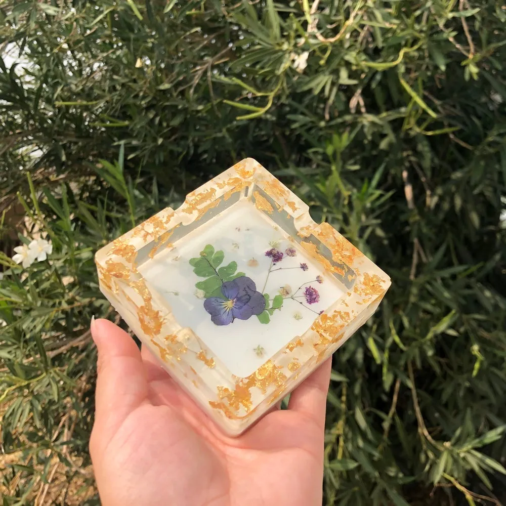 Milky Midnight ♡ Ashtray ♡
