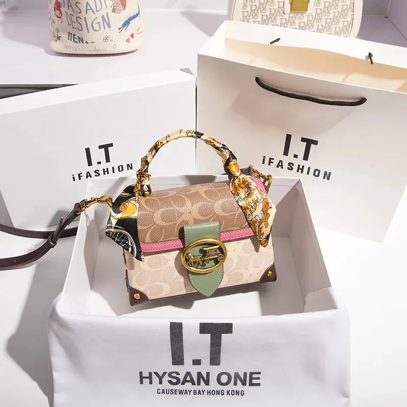 New minimalist and fashionable small handbag
