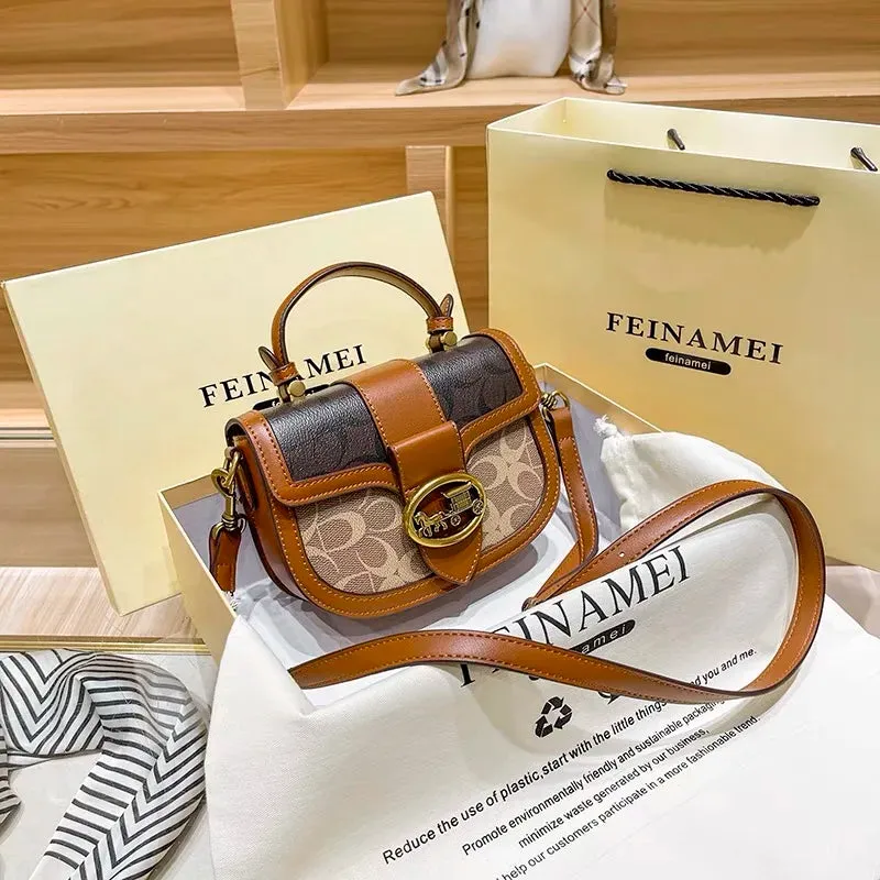 New minimalist and fashionable small handbag