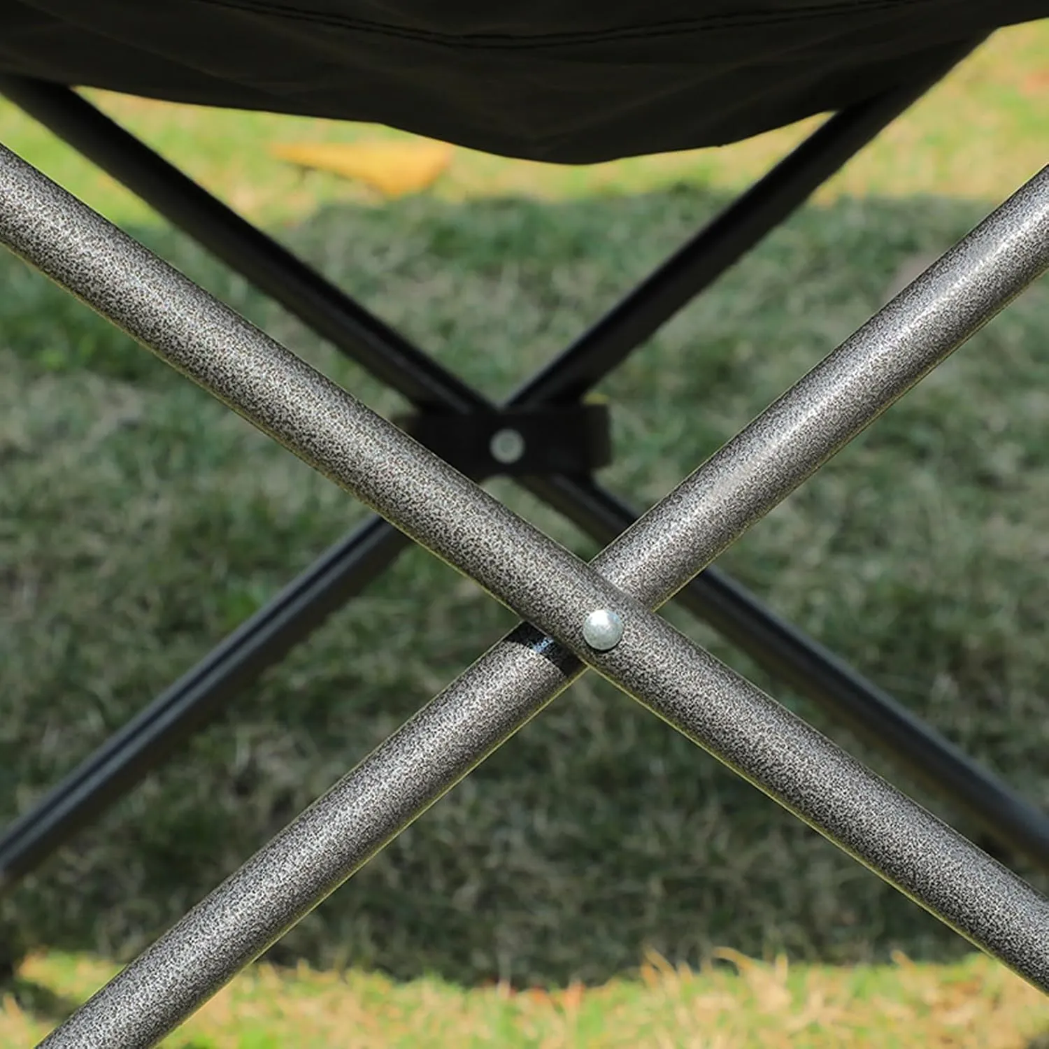 Outdoor Camping Chair Collapsible with Cup Holder Folding Fishing Beach Chair Heavy Duty Steel Recline