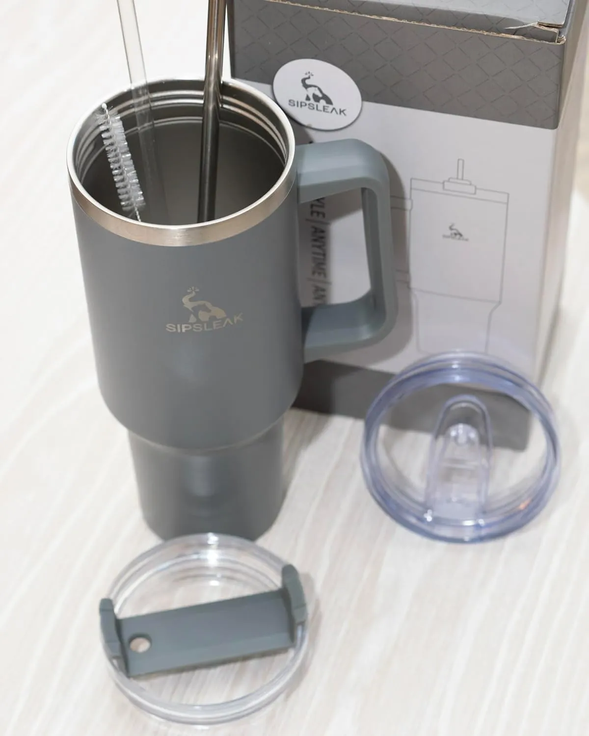 SIPSLEAK 40 Oz Tumbler with Handle and Straw – Stainless Steel Insulated Tumblers with 2 Lids, 2 Straws, Straw Brush – Portable and Reusable Coffee Tumbler Travel Coffee Mug Keeps Hot and Cold