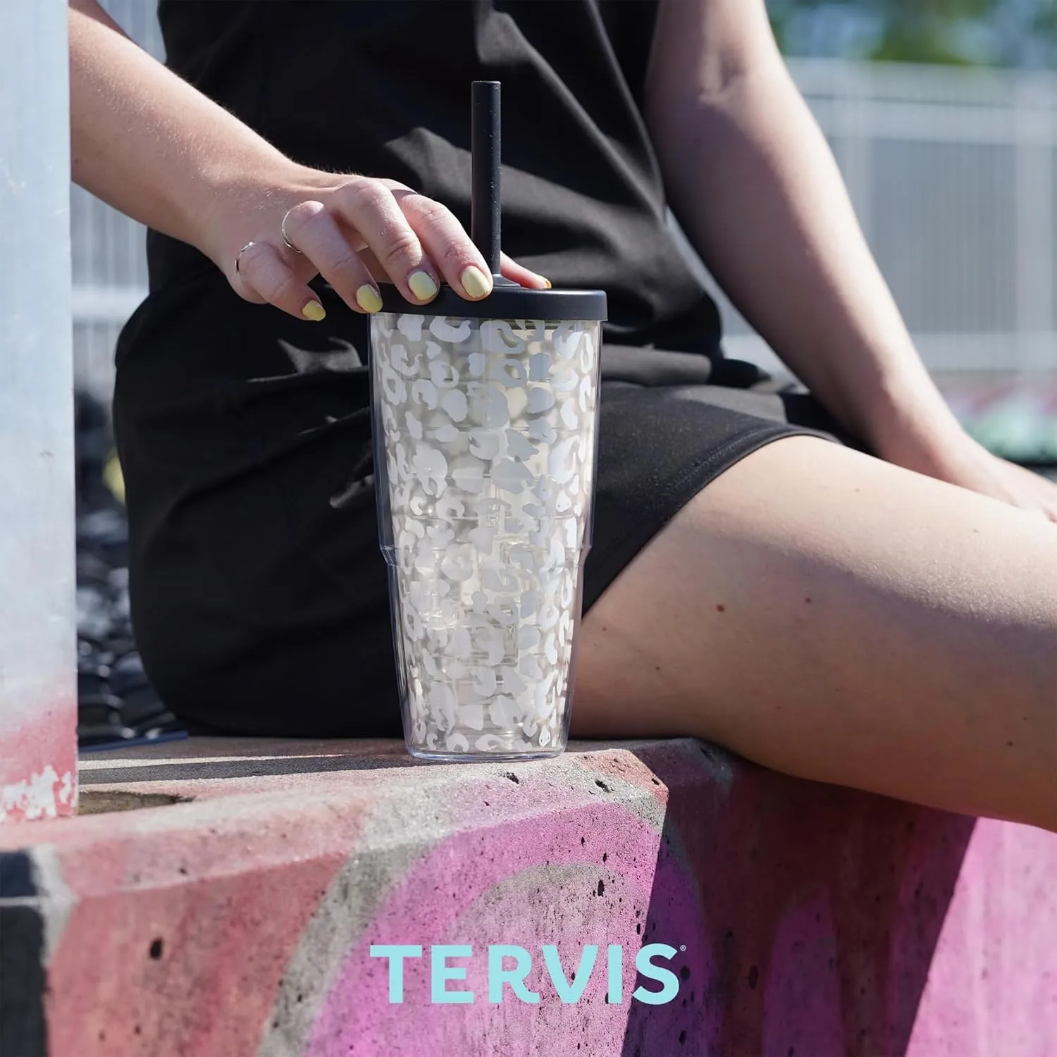 Tervis Brilliant Bliss Collection Made in USA Double Walled Insulated Tumbler Travel Cup Keeps Drinks Cold & Hot, 24oz with Straw Lid, Classic