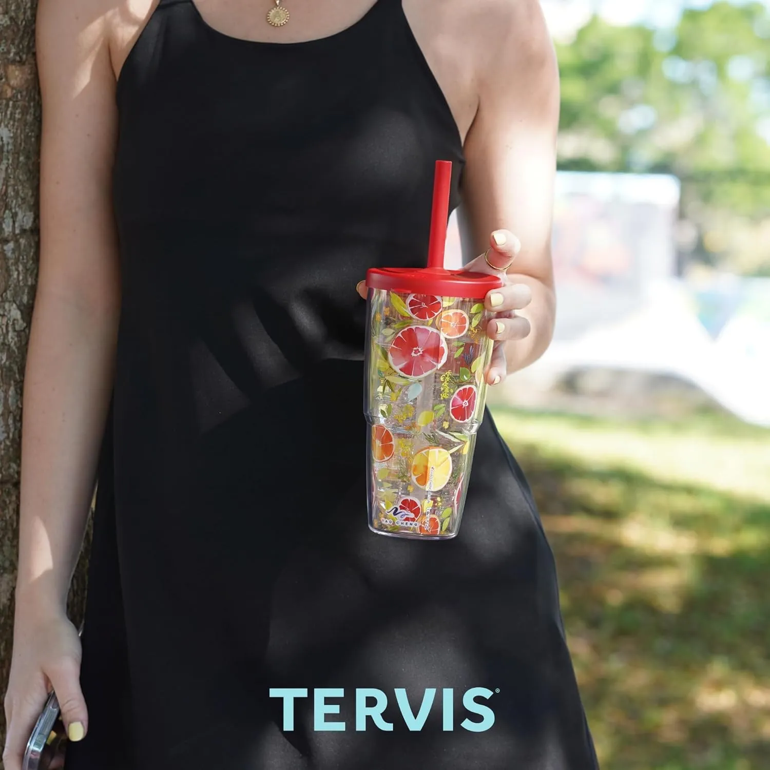 Tervis Brilliant Bliss Collection Made in USA Double Walled Insulated Tumbler Travel Cup Keeps Drinks Cold & Hot, 24oz with Straw Lid, Classic