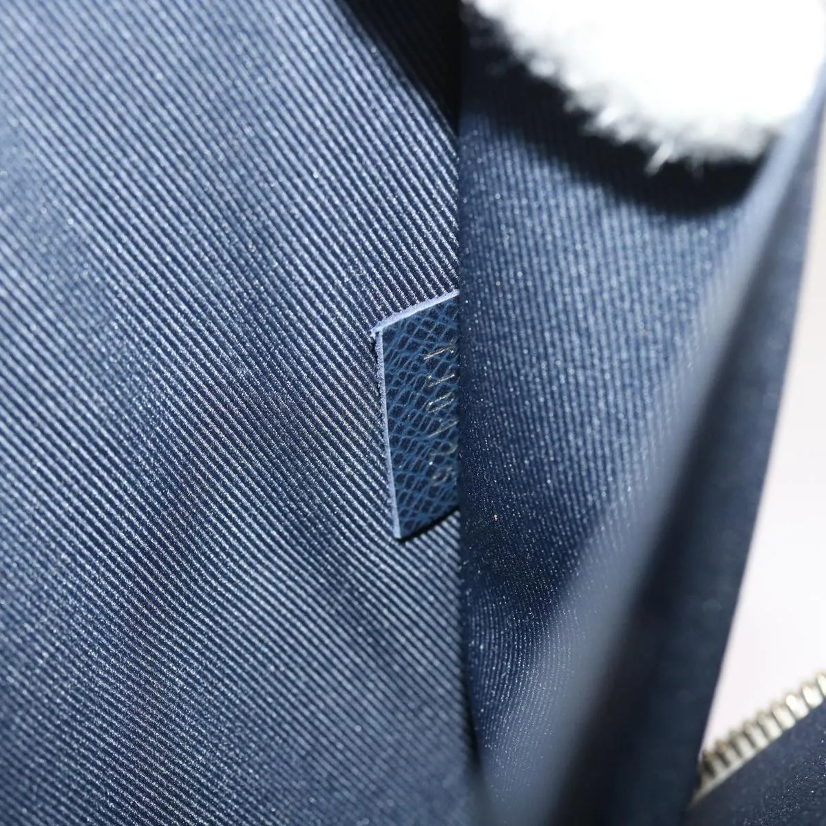 Vuitton Jules Modern Client-focused Louis